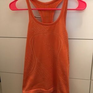 Lululemon Swiftly Tech tank
